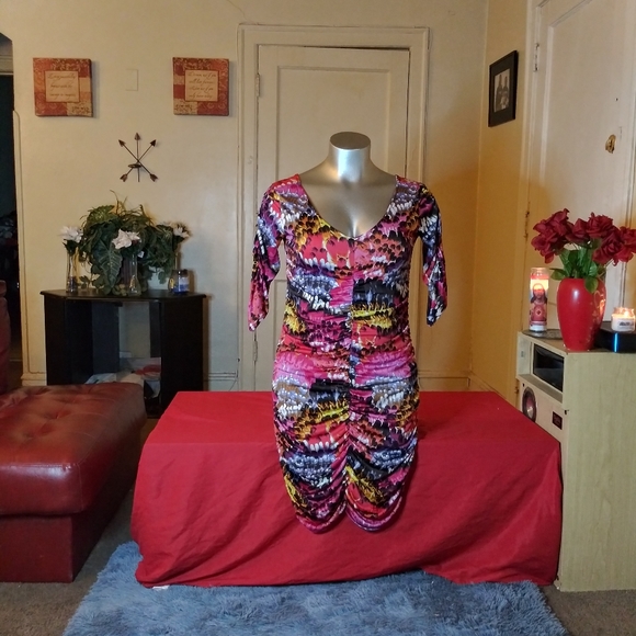Dresses & Skirts - Dress